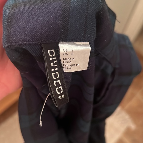 H&M Plaid Skirt - Picture 5 of 5